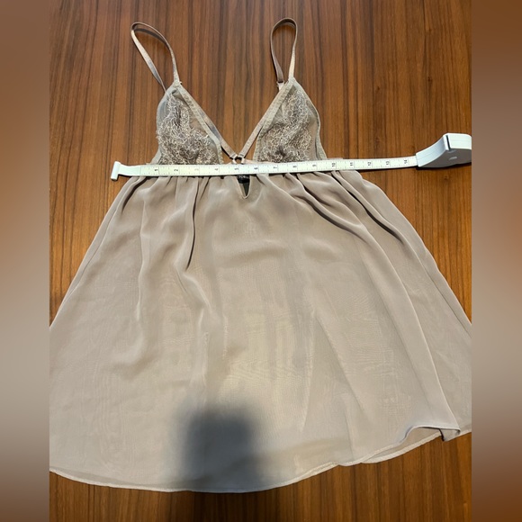 Victoria’s Secret baby doll lingerie top size small in EUC. - Picture 3 of 4